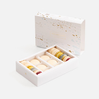 75013.00 - Набор из 18 пирожных макарон