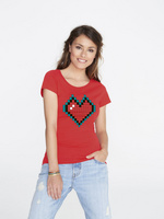 70863.50 - Футболка женская Pixel Heart, красная