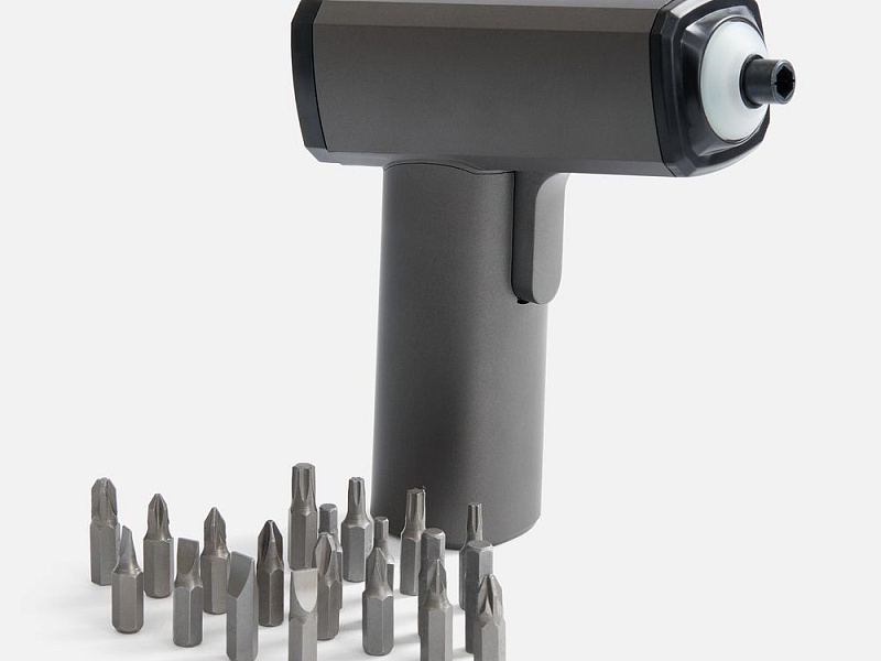 Отвертка аккумуляторная Propeller, черная