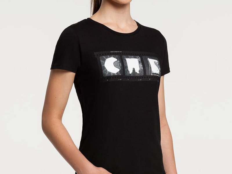 Футболка женская «Небо-душа», черная