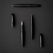 Ручка перьевая PF Two, черная