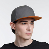 Бейсболка Foreside с прямым козырьком, серая с коричневым