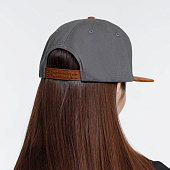 Бейсболка Foreside с прямым козырьком, серая с коричневым