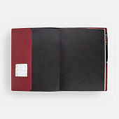 Ежедневник в суперобложке Brave Book, недатированный, красный