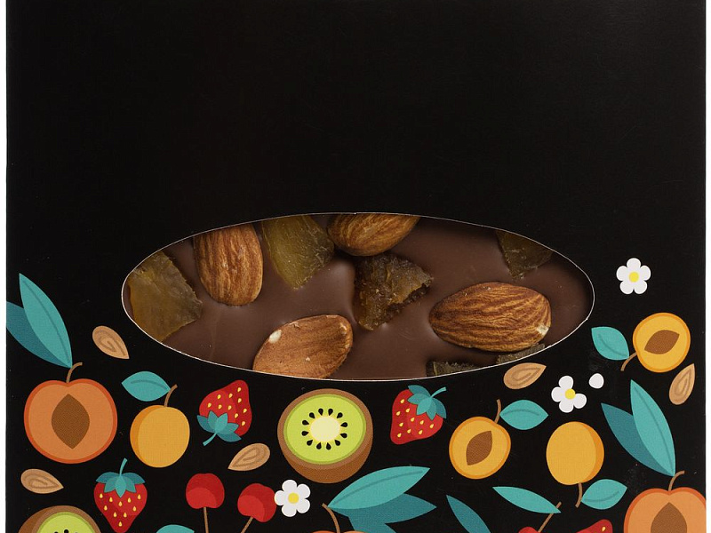 Шоколад Maukas, молочный с орехами и цукатами