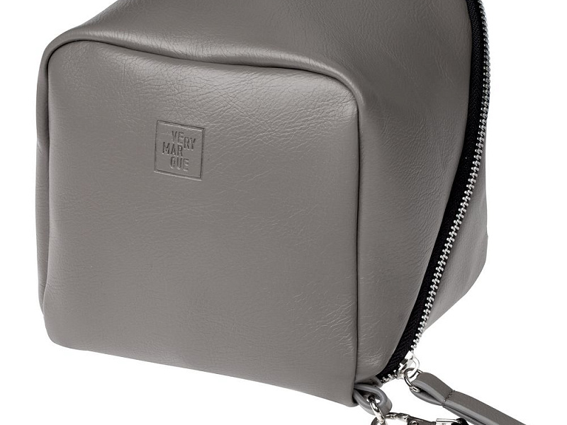 Дорожная косметичка Cubo, серая с логотипом