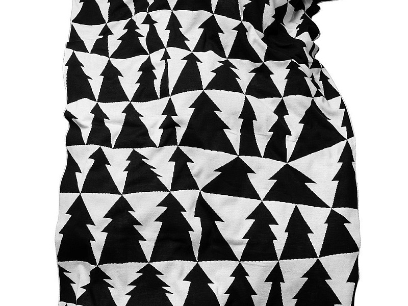 Плед «Танцующий лес», белый с черным