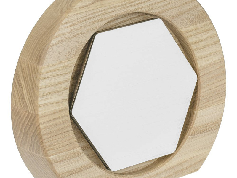 Стела Constanta Light, с серебристым шестигранником