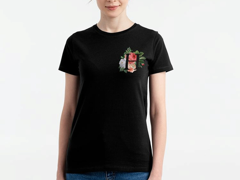 Футболка женская «Цветочная азбука Н», черная