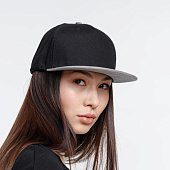 Бейсболка Foreside с прямым козырьком, черная с серым