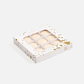 Набор из 9 пирожных макарон, в коробке с окошком