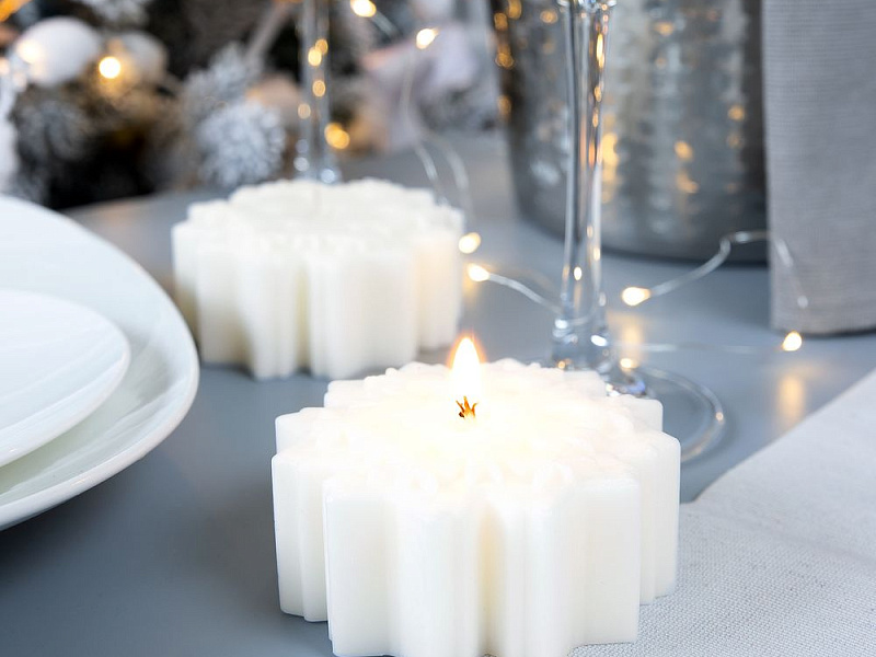 Свеча Snowflame 3, белая, 8 см