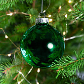 Елочный шар Finery Gloss, 8 см, глянцевый зеленый