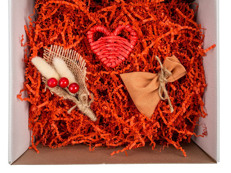 Коробка Grande, белая с красным наполнением