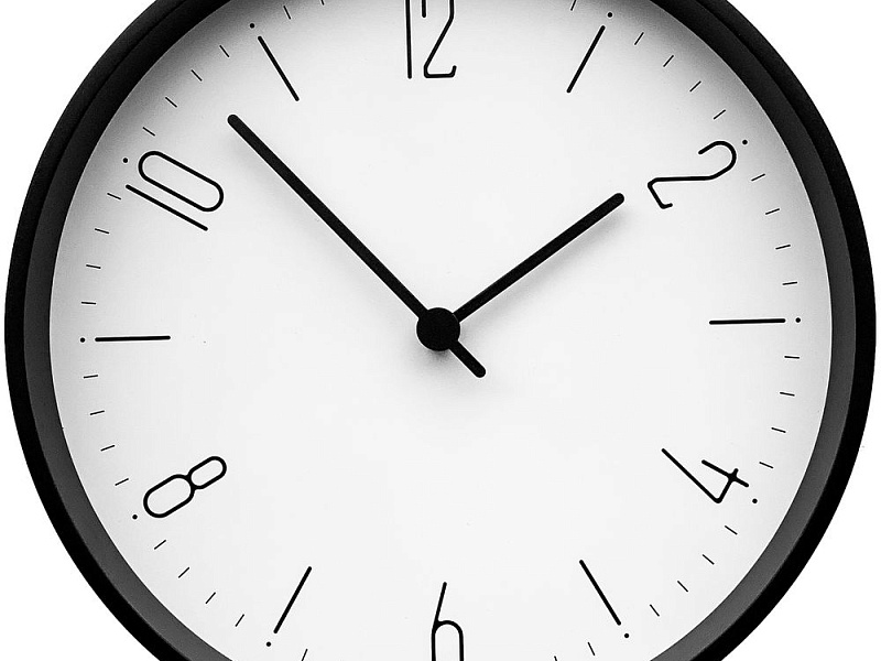 Часы настенные Lander, белые с черным