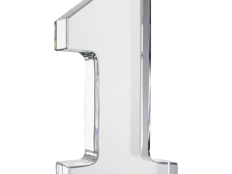 Стела Born Leader 1