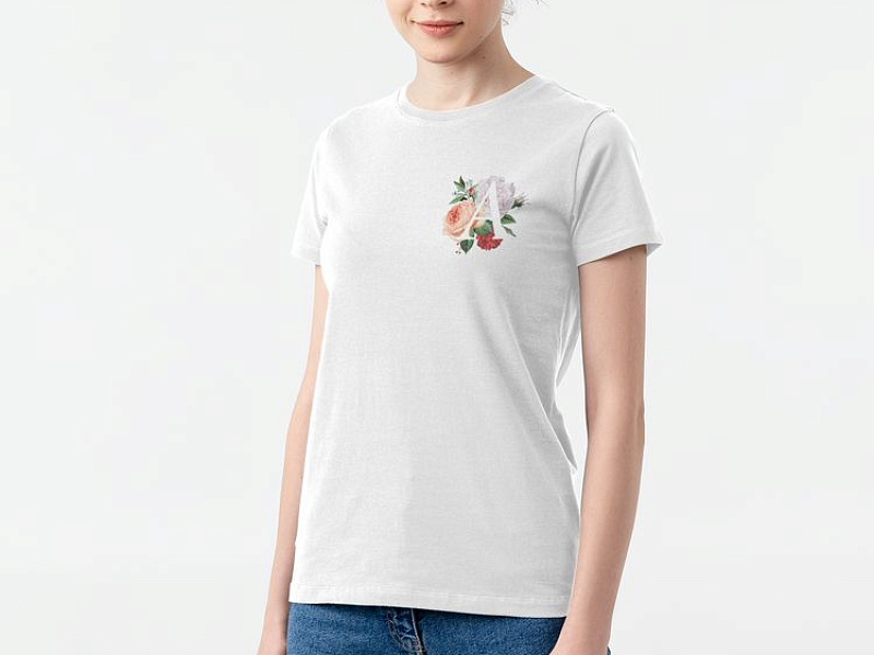 Футболка женская «Цветочная азбука: А», белая