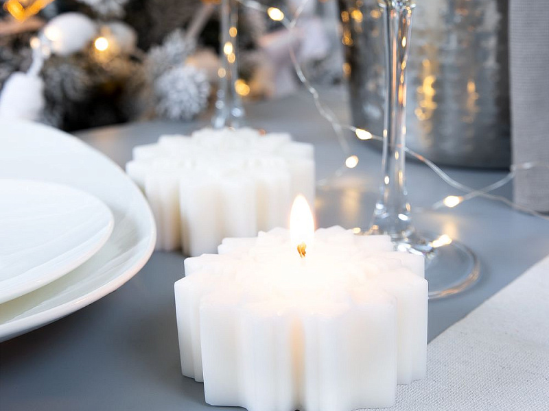 Свеча Snowflame 2, белая, 8 см