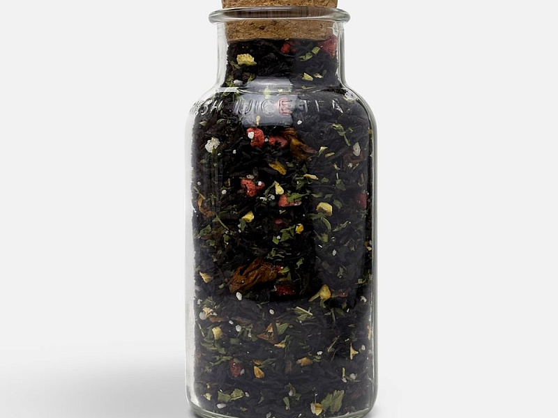 Чай «Сокочай», черный с соком ананаса, клубникой, мятой, медом и лимоном