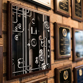 Плакетка Plaque, большая, венге с серебристой пластиной