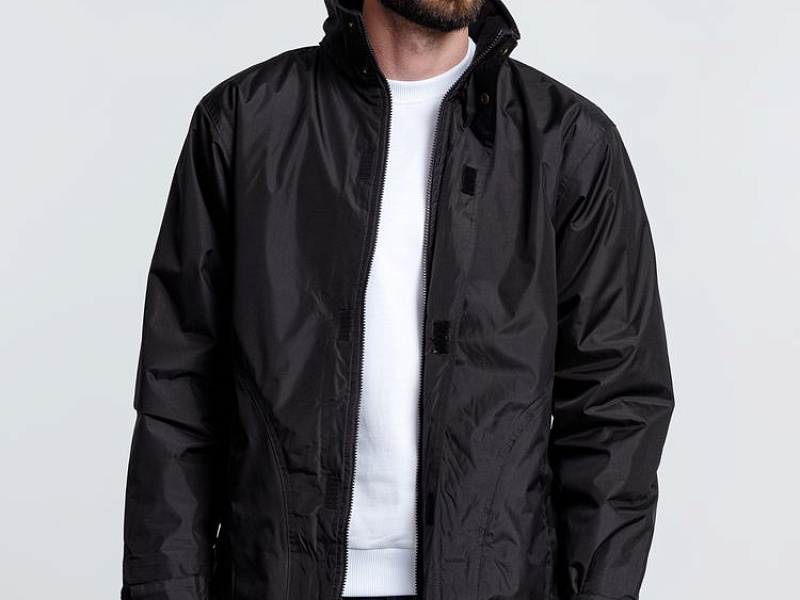 Парка унисекс Liubliana, черная