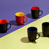 Кружка Bright Tulip, матовая, черная с оранжевым