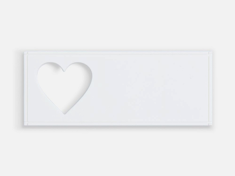 Лейбл из ПВХ с вырубкой «Сердце», белый