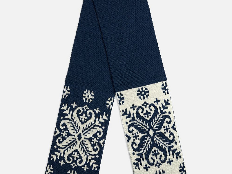 Шарф Wintertude M, синий с белым