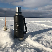 Термос с ручкой «Арктика 2200», черный